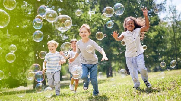 Peppa Pig Bubble Blower - Image 3