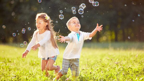 Peppa Pig Bubble Blower - Image 4