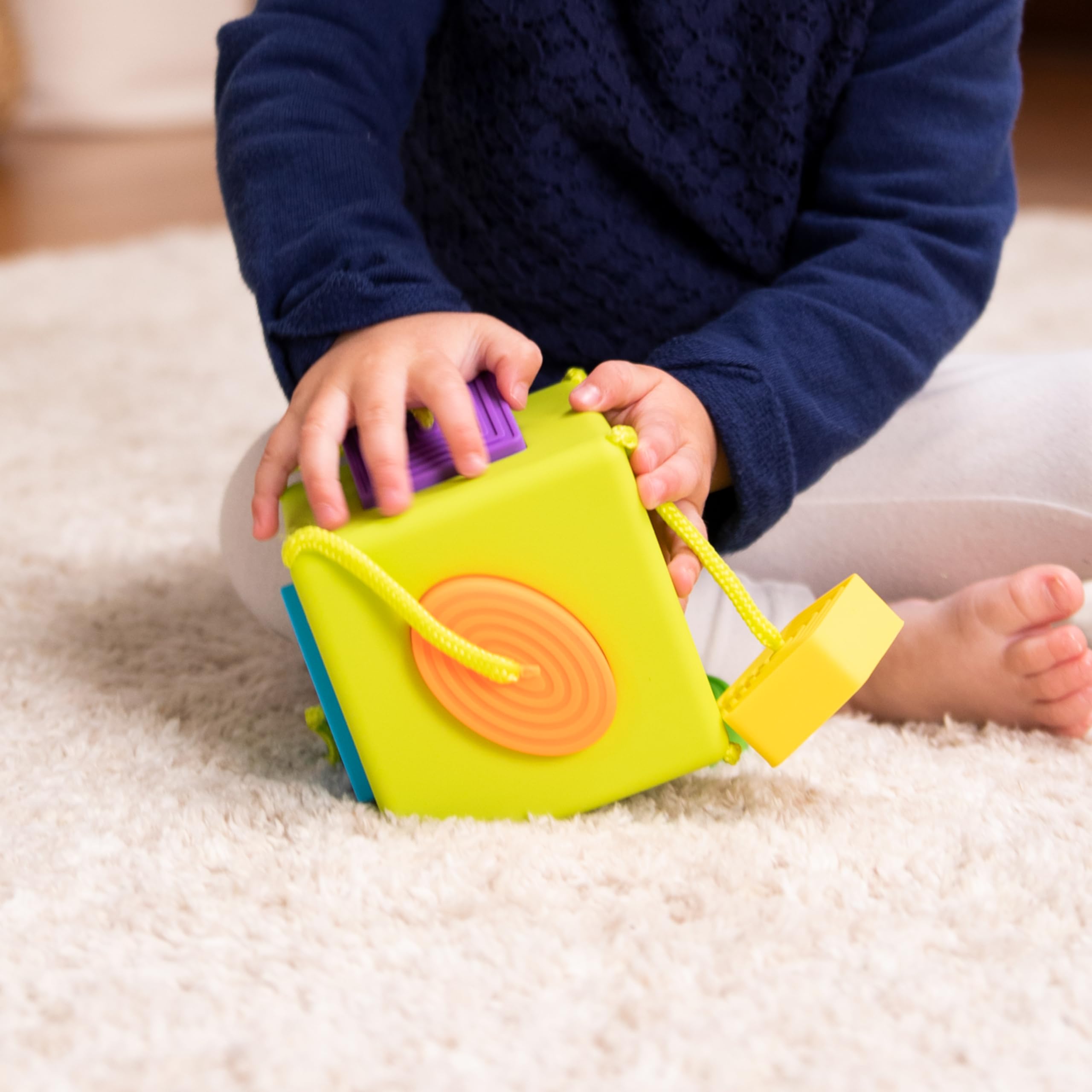 Fat Brain Toys OombeeCube - Image 4